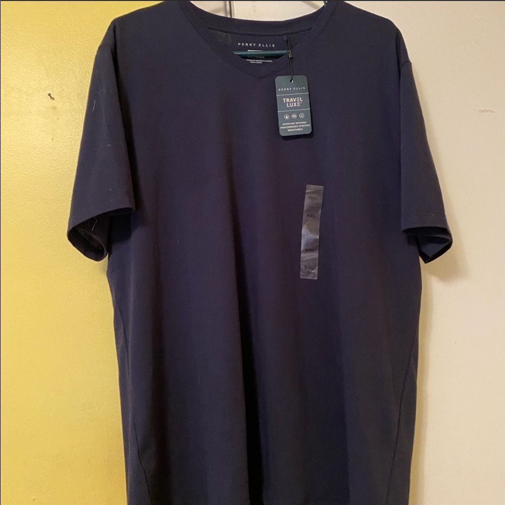 Perry Ellis BRAND NEW T-Shirt ❤️❤️❤️